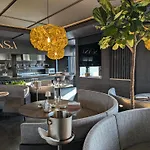Anatura & Luxembourg Hotel 4*