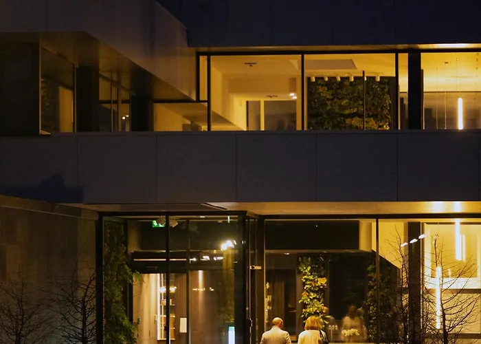 Anatura & Luxembourg 호텔 4*